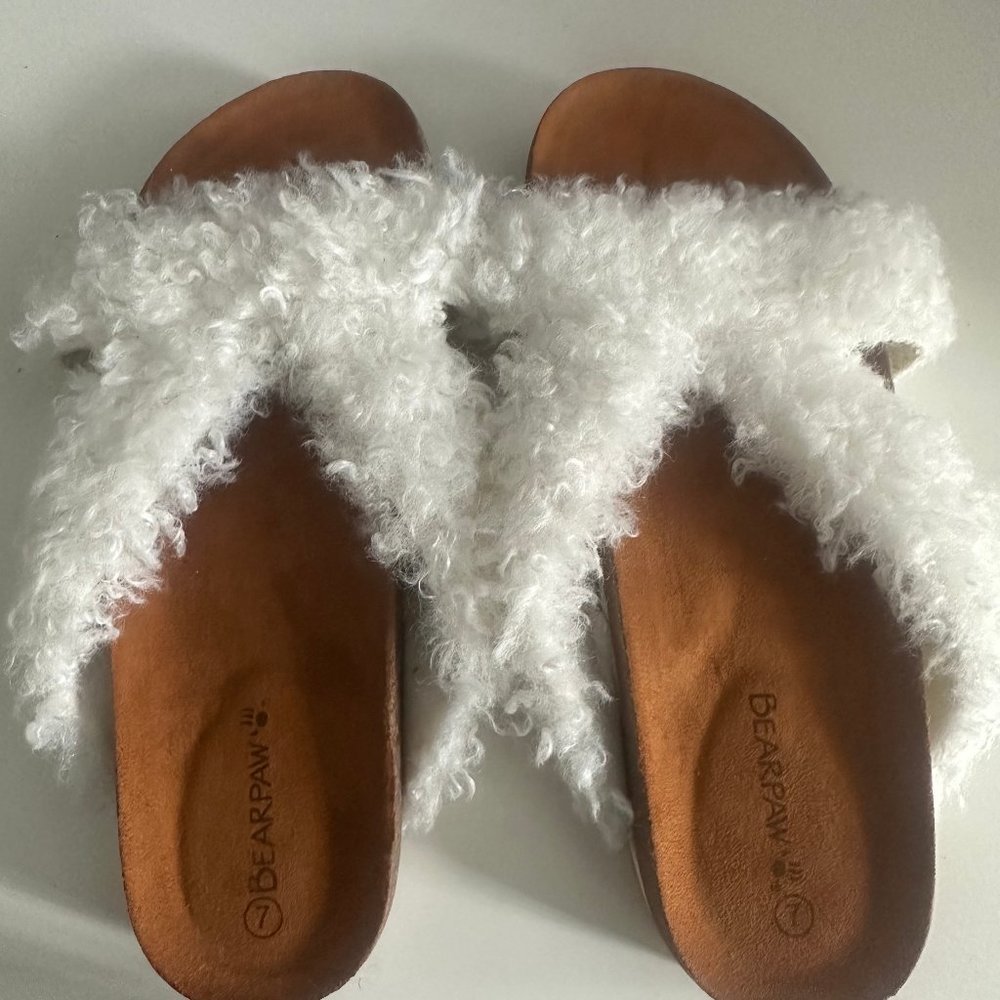 Bearpaw White Lorelei sandals